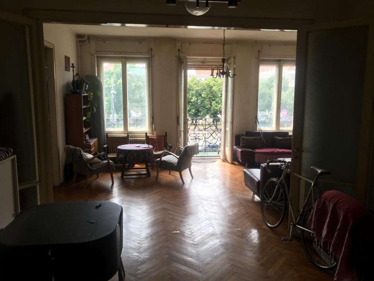 Spacious Apartman In The Center Budapest Eksteriør bilde